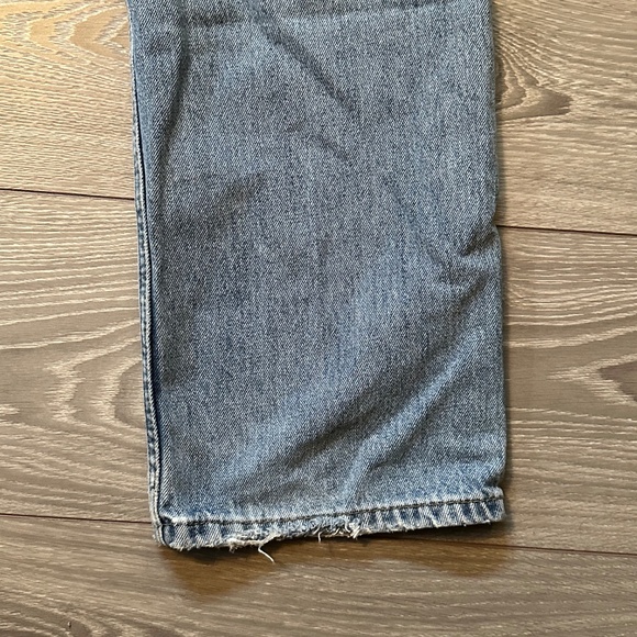 Levi's 516 Light Wash Slim Straight Distressed Jeans - Picture 6 of 9